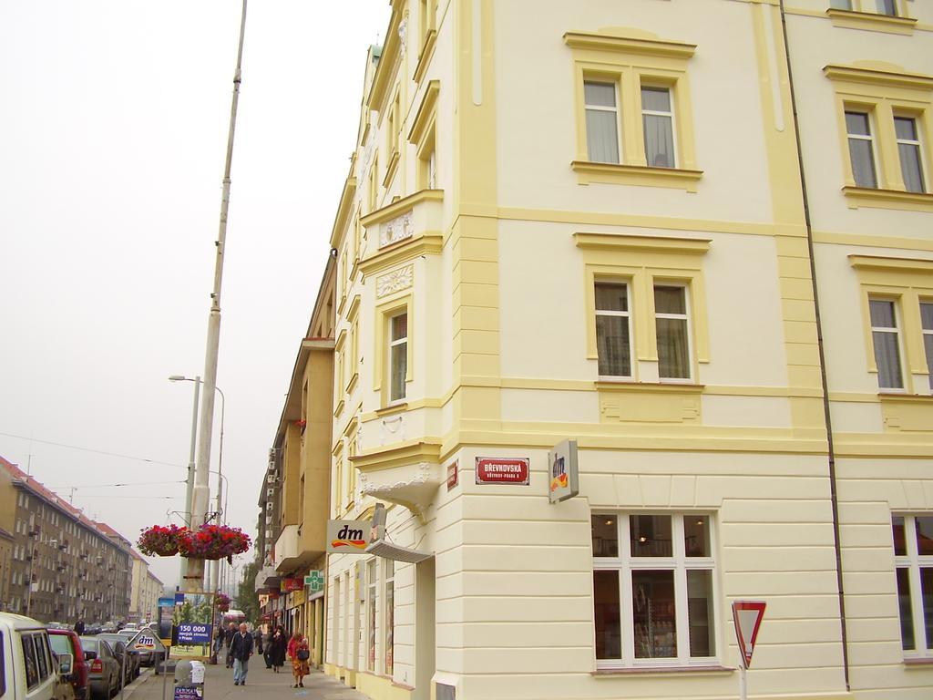 Hotel U Sladku Prága Kültér fotó